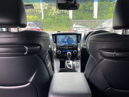2019 Toyota Alphard - photo 20