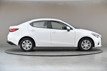 2020 Mazda Mazda2 - photo 11