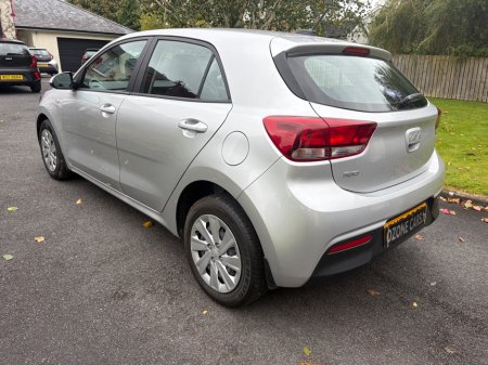 2021 Kia Rio - photo 6