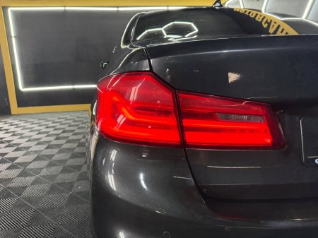 2017 BMW 5-Series - photo 14