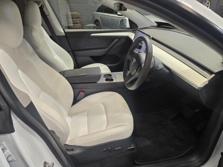 2023 Tesla Model Y - photo 10