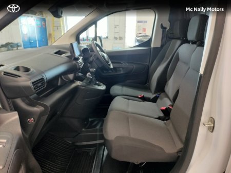 2026 Toyota Proace City - photo 5