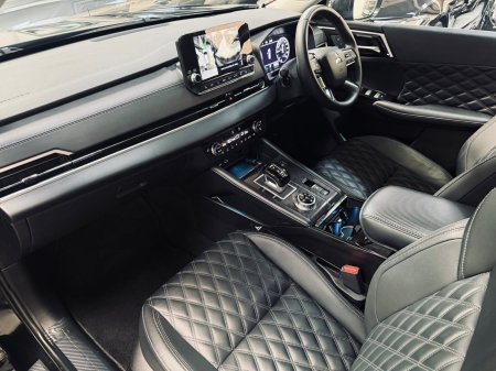 2023 Mitsubishi Outlander - photo 10