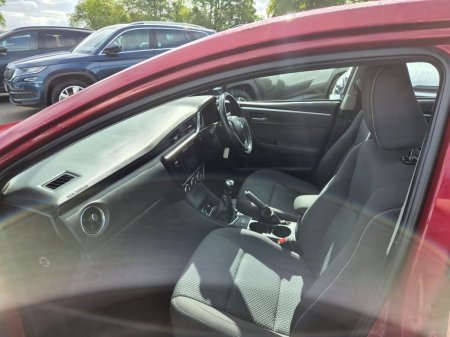 2018 Toyota Corolla - photo 8