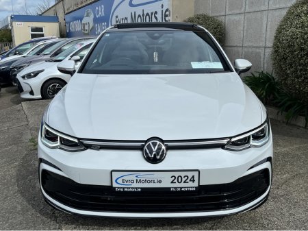 2024 Volkswagen Golf - photo 2