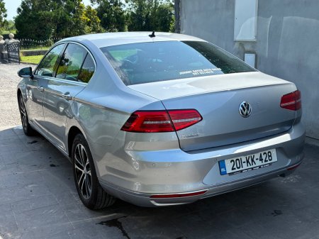 2020 Volkswagen Passat - photo 4