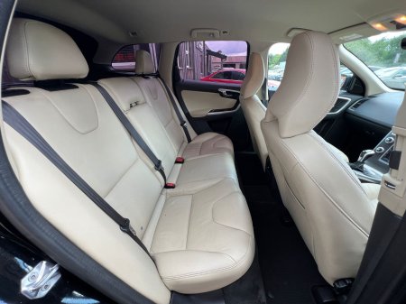 2015 Volvo XC60 - photo 10