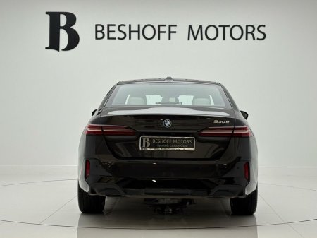 2026 BMW 5-Series - photo 4