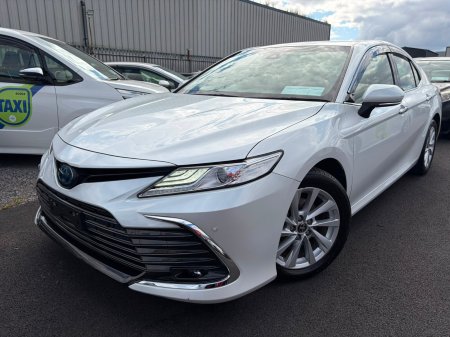 2021 Toyota Camry - photo 2