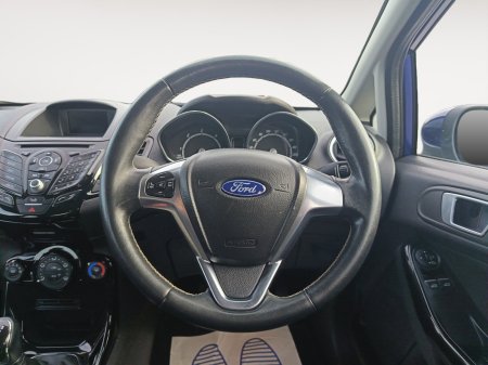 2015 Ford Fiesta - photo 11