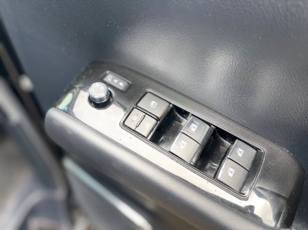 2019 Toyota Alphard - photo 18