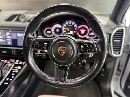 2020 Porsche Cayenne - photo 29
