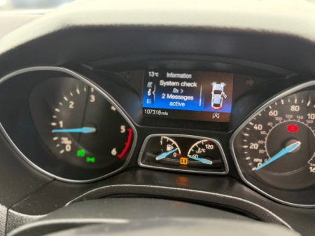 2017 Ford Focus - photo 15