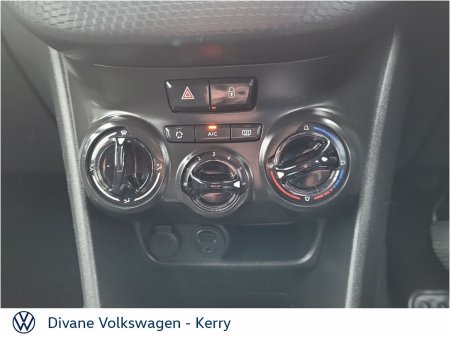 2016 Peugeot 208 - photo 18
