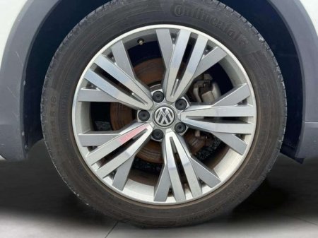 2019 Volkswagen Passat - photo 11