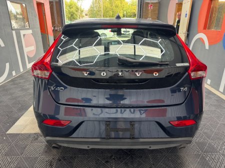 2015 Volvo V40 - photo 4