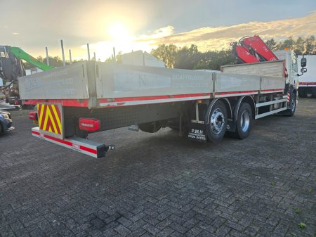 2020 DAF CF320 - photo 6