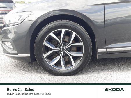 2022 Volkswagen Passat - photo 9