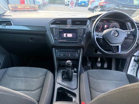 2017 Volkswagen Tiguan - photo 12