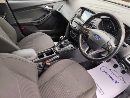 2017 Ford Focus - photo 7