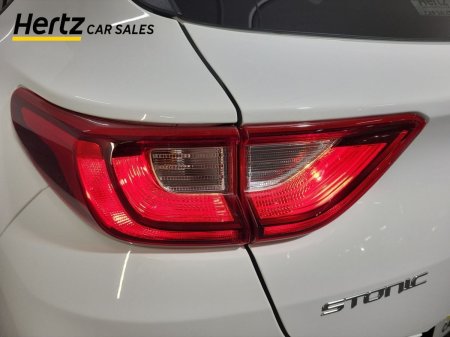 2024 Kia Stonic - photo 8