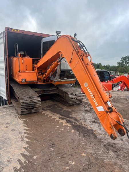 0 HITACHI 