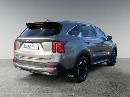2025 Kia Sorento - photo 4