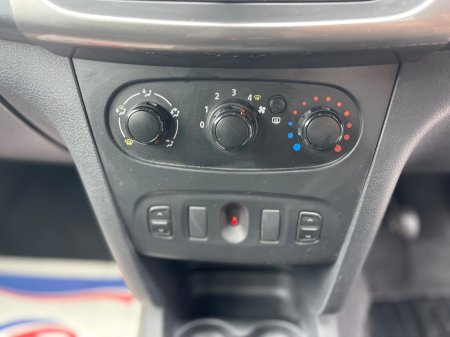 2016 Dacia Logan - photo 16