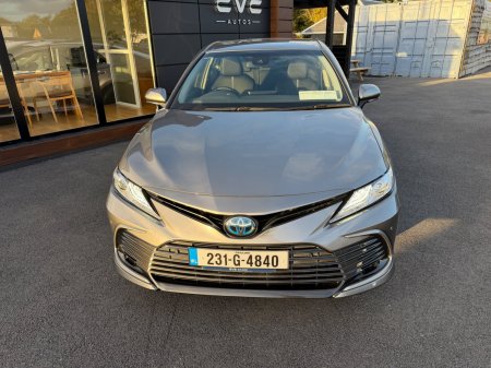 2023 Toyota Camry - photo 4