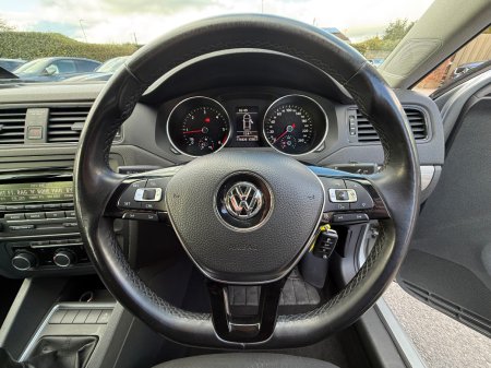 2016 Volkswagen Jetta - photo 21