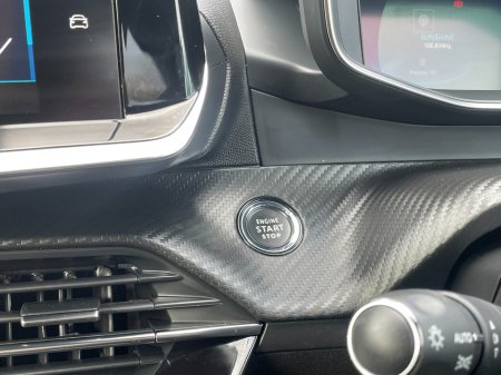 2020 Peugeot 208 - photo 23