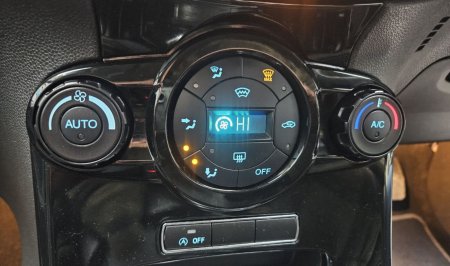 2016 Ford Fiesta - photo 14