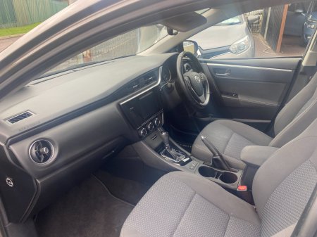 2018 Toyota Corolla - photo 13