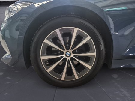 2024 BMW 3-Series - photo 10