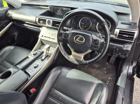 2015 Lexus IS - photo 13