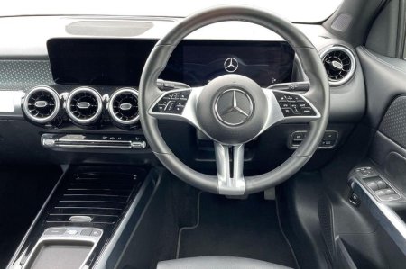 2025 Mercedes-Benz GLB - photo 11