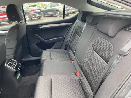 2022 Skoda Superb - photo 13