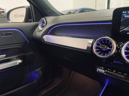 2025 Mercedes-Benz EQB - photo 17