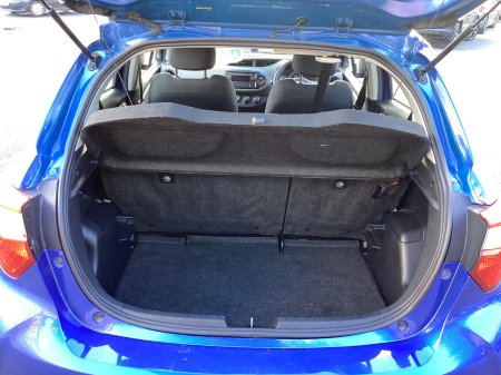 2020 Toyota Yaris - photo 12