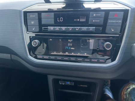 2017 Volkswagen up! - photo 19