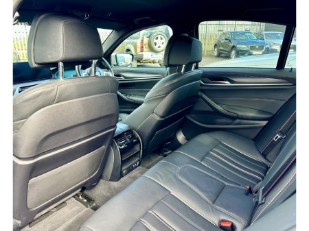 2022 BMW 5-Series - photo 22
