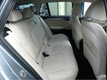 2022 BMW 5-Series - photo 19