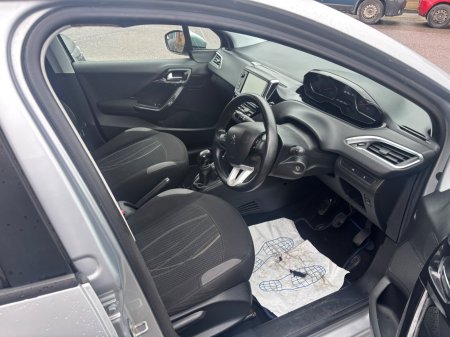 2014 Peugeot 208 - photo 11