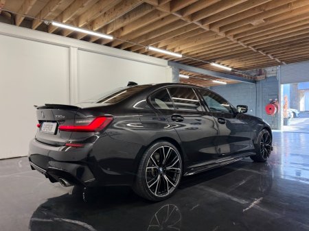 2022 BMW 3-Series - photo 8
