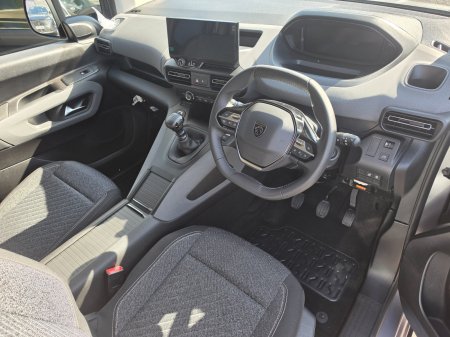 2026 Peugeot Rifter - photo 8
