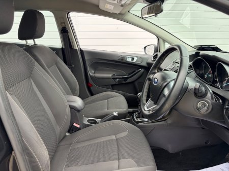 2016 Ford Fiesta - photo 7