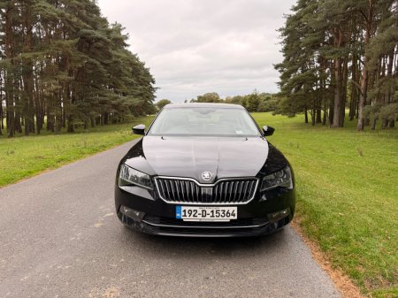 2019 Skoda Superb - photo 2
