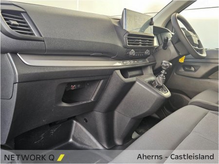 2025 Opel Vivaro - photo 9