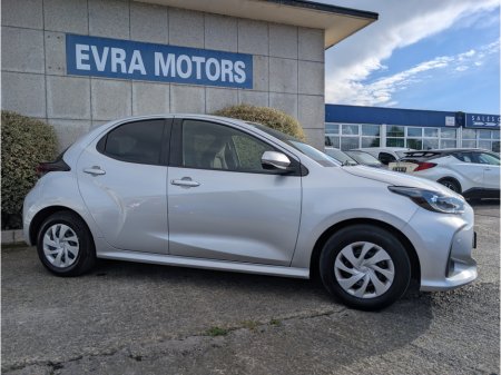 2021 Toyota Yaris - photo 3