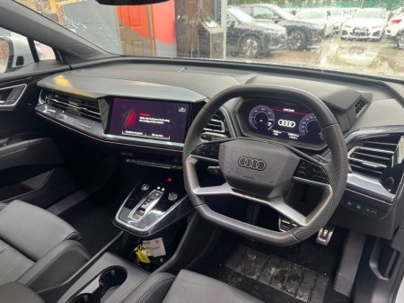 2025 Audi Q4 e-tron - photo 7